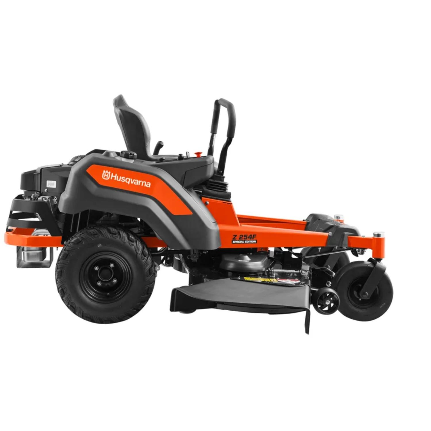 Tractopodador Giro Zero Husqvarna Z254F 54" de corte motor Kawasaki 24 Hp